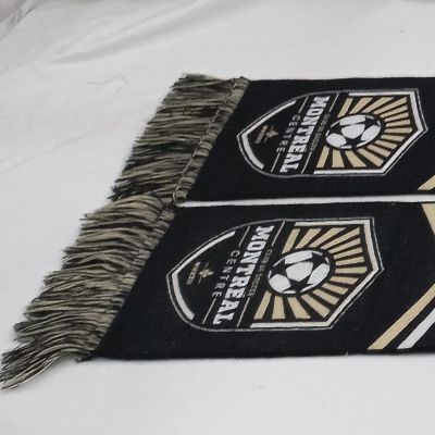 Écharpe du CS Montréal Centre (avec livraison hors-Québec)) item