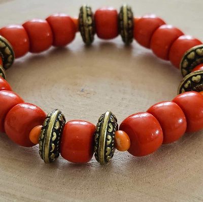 Bracelet orangé - 7 pouces item