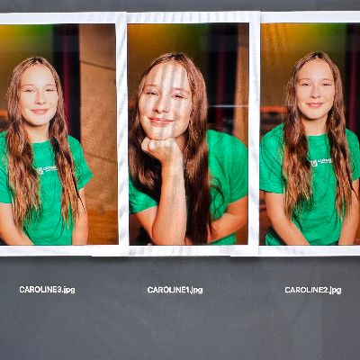 Caroline- 3 photos item