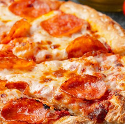 Pizza au peppéroni item