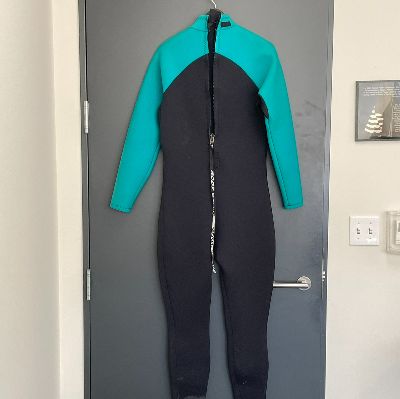 Body Glove Large Men's Wetsuit item