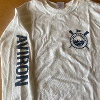 Chandail blanc à manche longue item