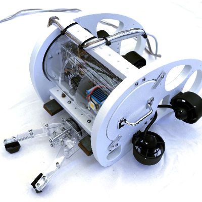 Cadet+,  basic kit  plus a 5th thruster and grabber item