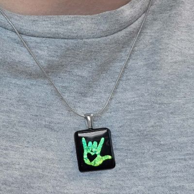 Pendentif I Love You noir item