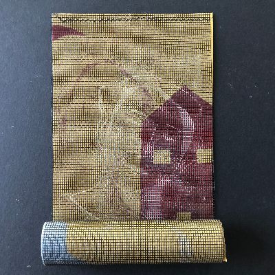 Pas seule dans ma maison item