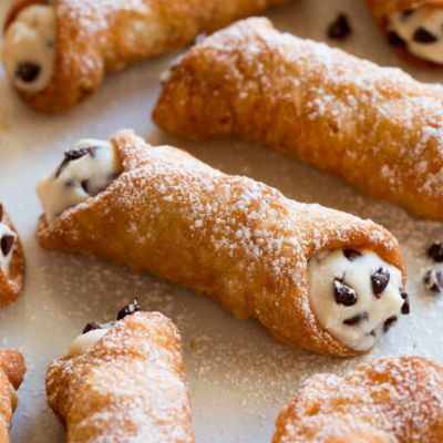 12 cannoli item