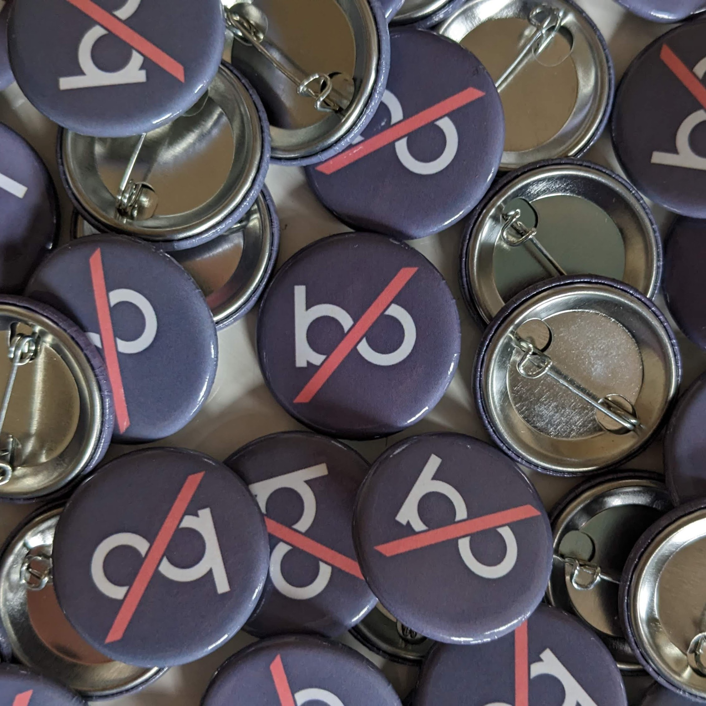 Macaron "barre/oblique" item