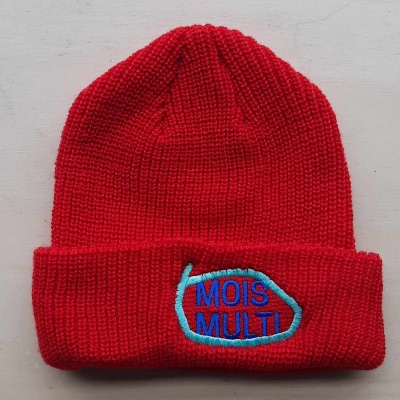 Tuque rouge 2022 item