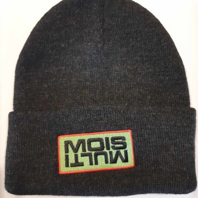 Tuque noir/gris 2020 - écusson vert item