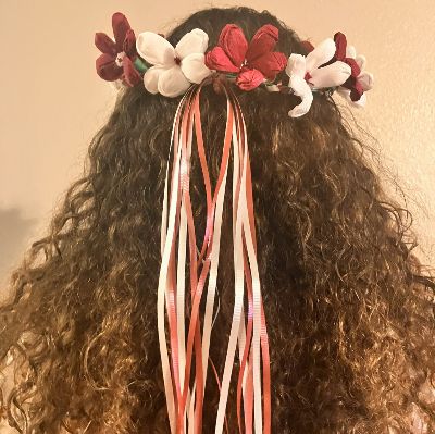 2 Flower Crowns item