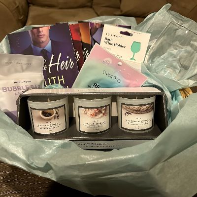 Romance Bathtub Basket item