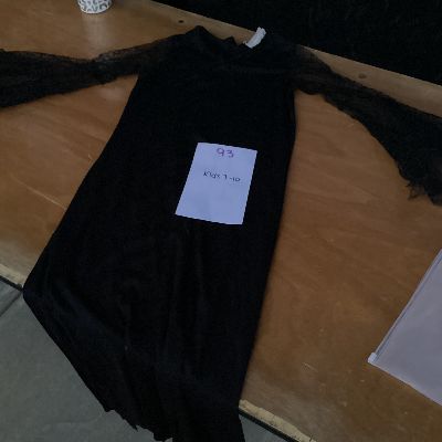 Kids size 7/10 #93 item