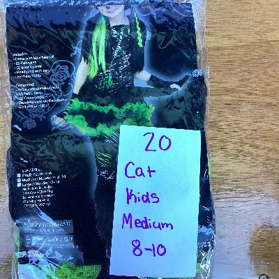 Kids medium size 8-10 #20 item