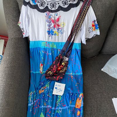 Adult x-large long gown with bag #186 item