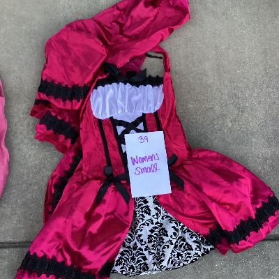 Womens small #39 item