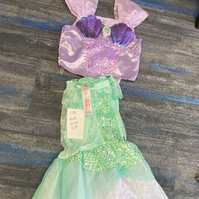 Kids large 10/12 #145 item