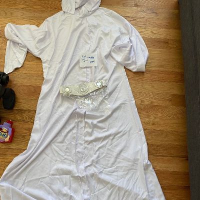 white hooded cape and belt adult one size #188 item