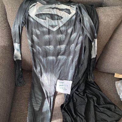 Adult lg-xlg onesie and cape #182 item