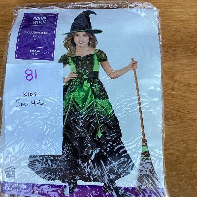 Kids small 4-6 #81 item