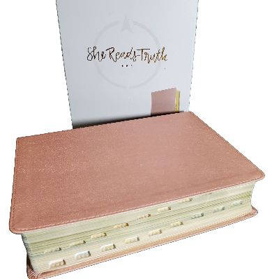 She Reads Truth Bible item