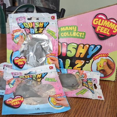 Squishy Palz - Gray Whale item