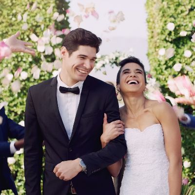 Booking Royer Mansion's Grounds item