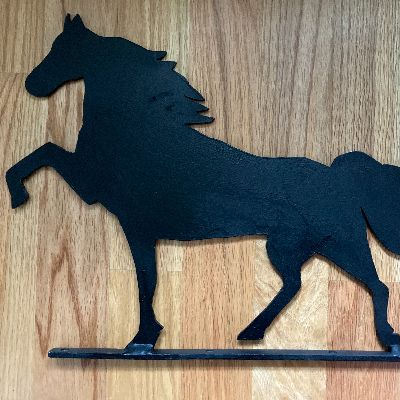 Metal Horse standing item